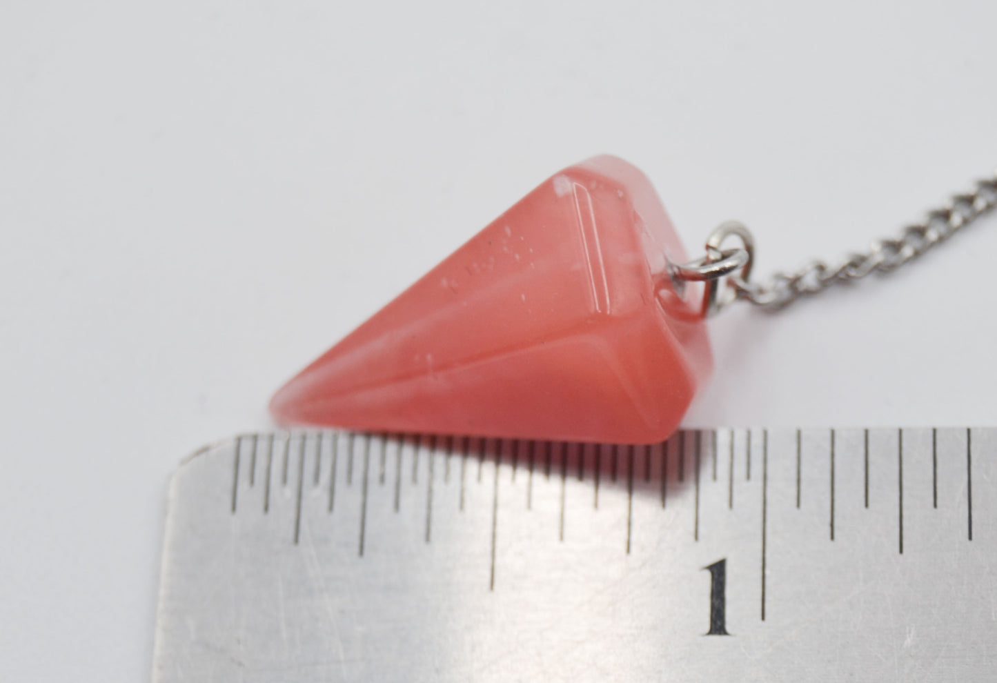 Wayfinder’s Pendulum – Strawberry Quartz