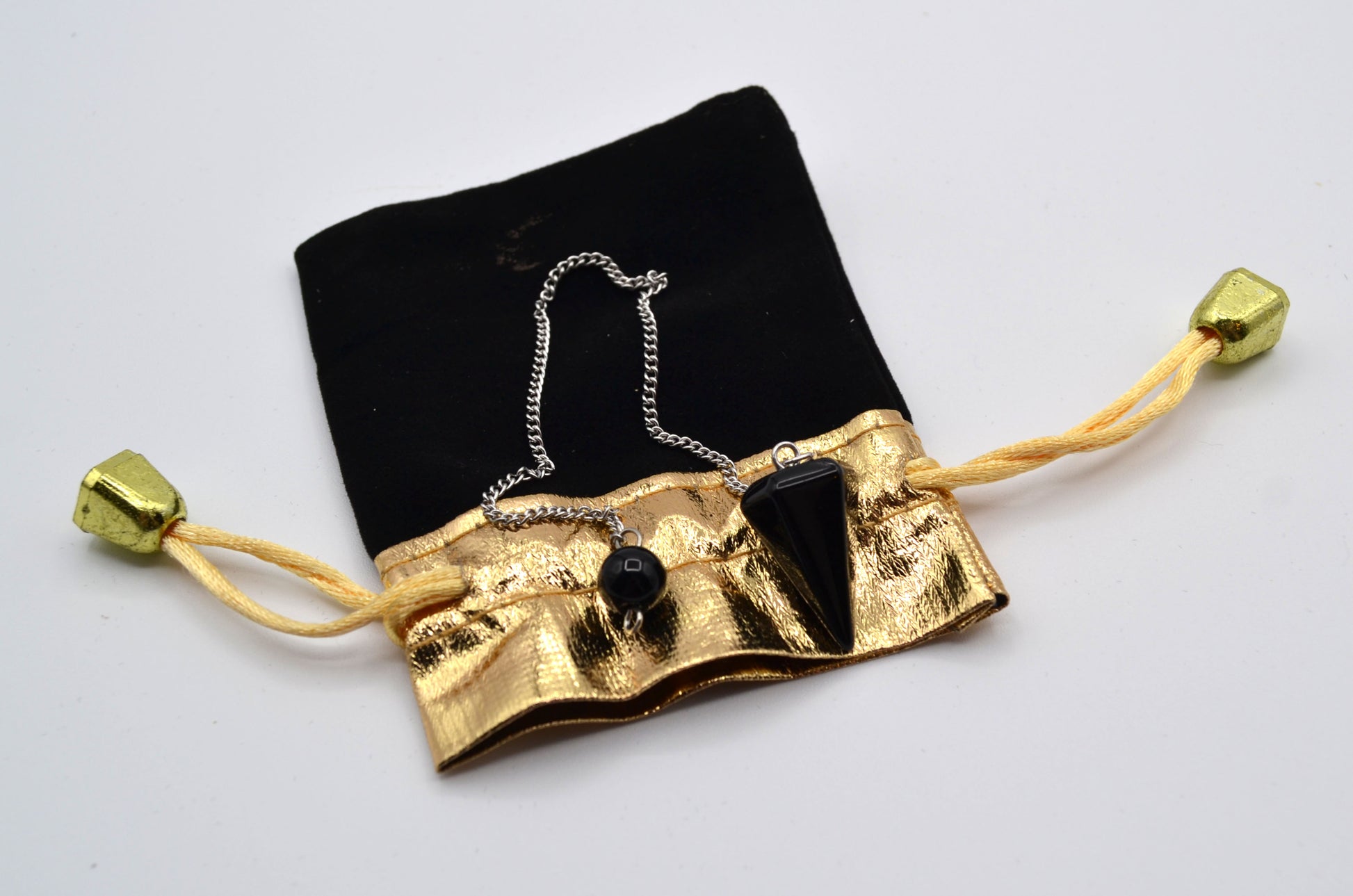Wayfinder’s Pendulum – Black Agate
