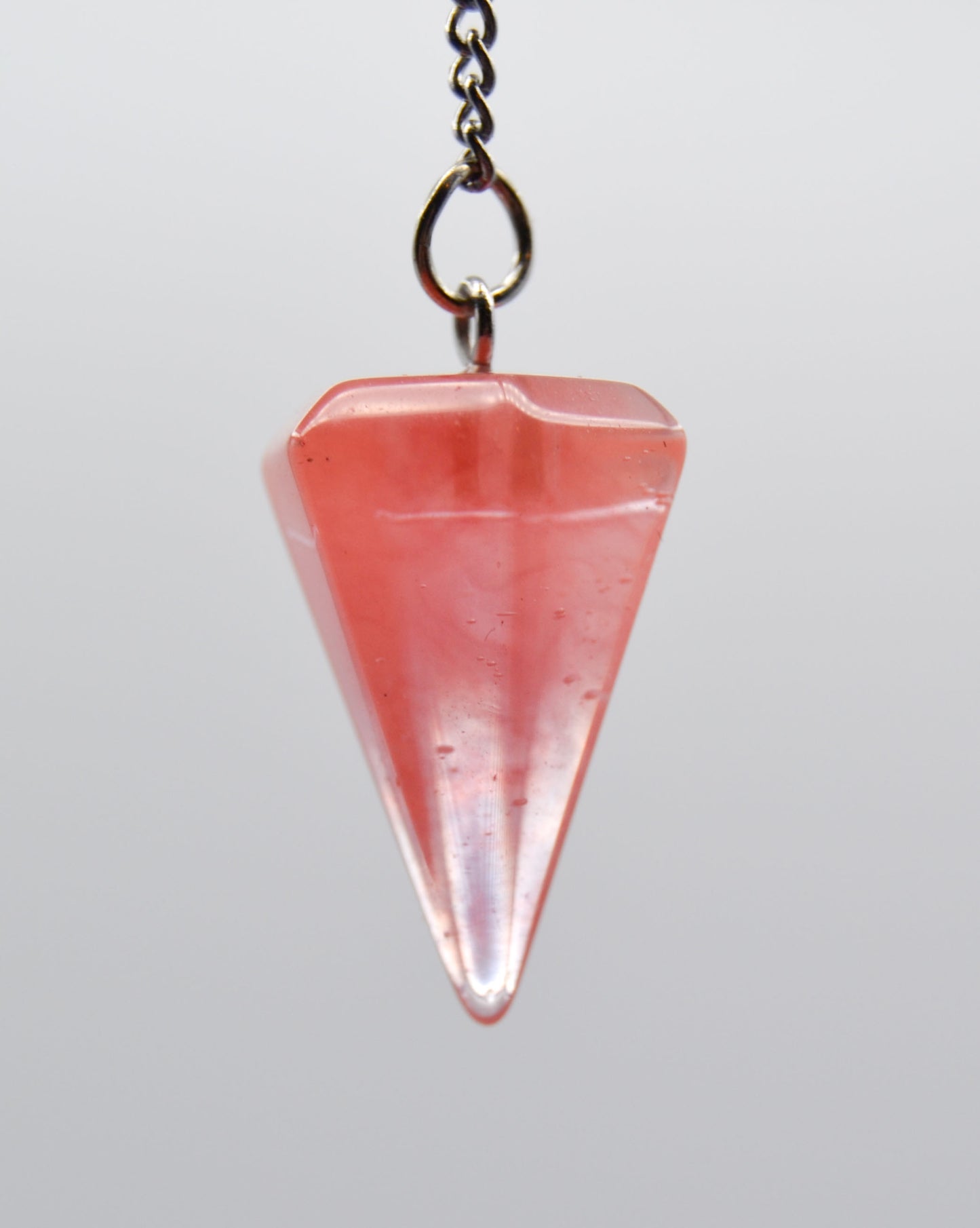 Wayfinder’s Pendulum – Strawberry Quartz